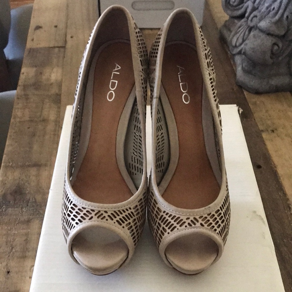Only worn once original box great condition heels